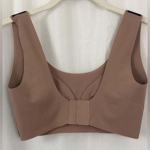 SilkSence Wireless Comfort Full Coverage & Support Seamless Bra  Medium NWT - Picture 8 of 12